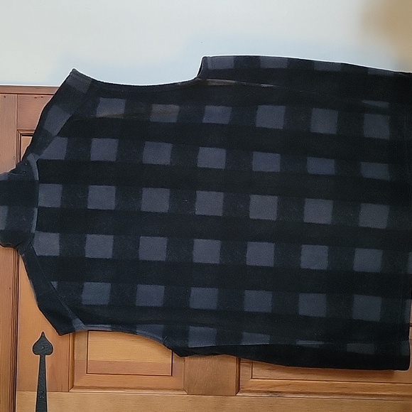 COLUMBIA Black and Gray Plaid Fleece Vest - Picture 3 of 7